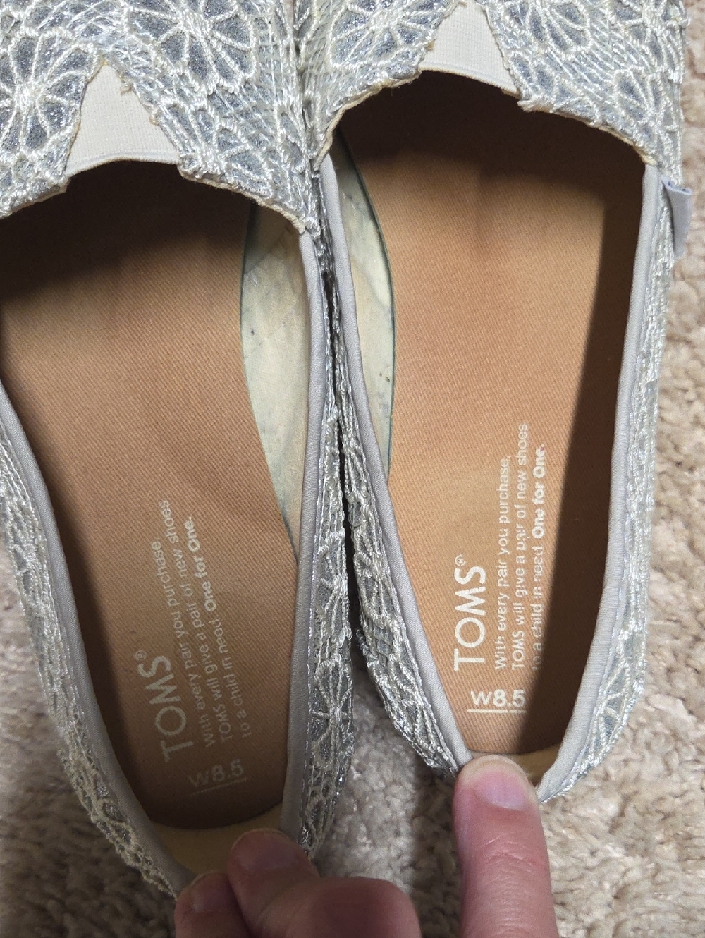 TOMS Silver Floral Lace Slip-On Flats - Picture 7 of 7